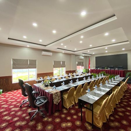 Vega Prime Hotel & Convention Sorong Dış mekan fotoğraf