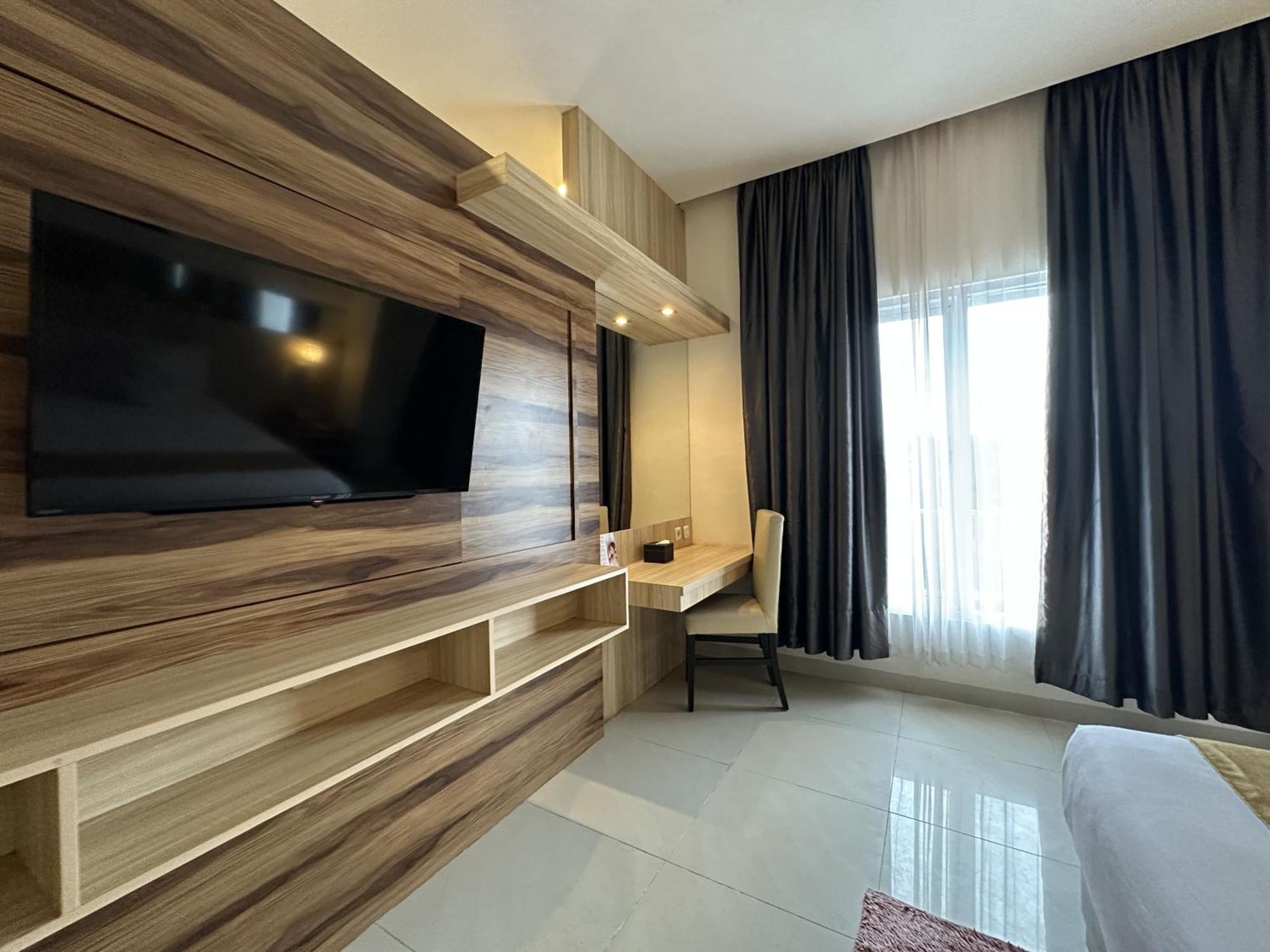Vega Prime Hotel & Convention Sorong Oda fotoğraf