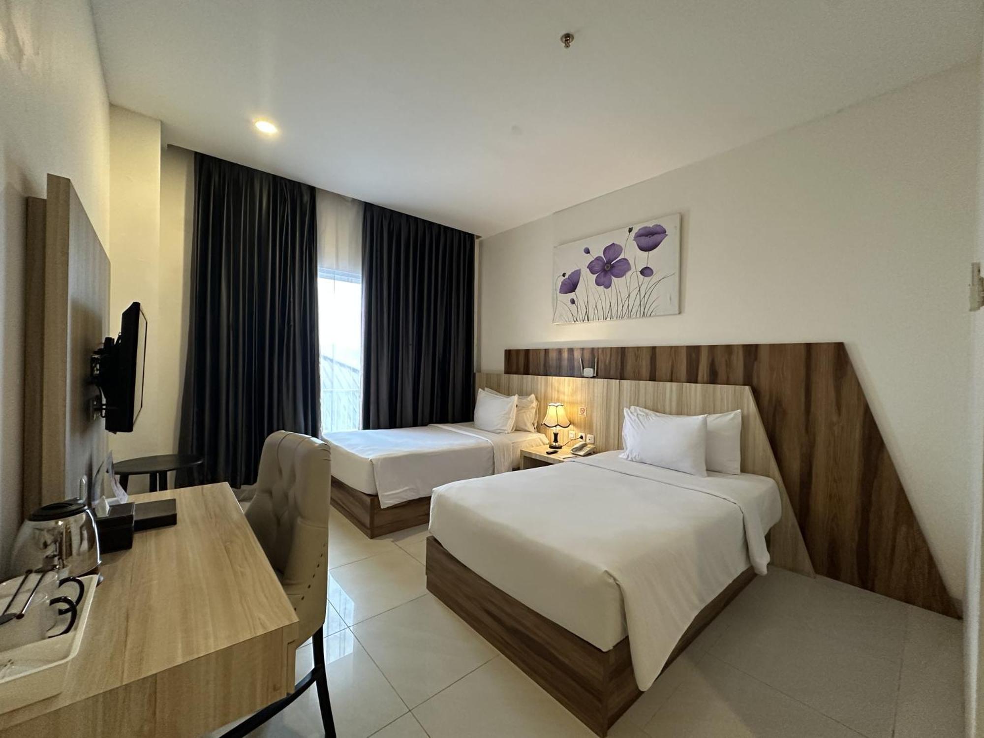 Vega Prime Hotel & Convention Sorong Oda fotoğraf